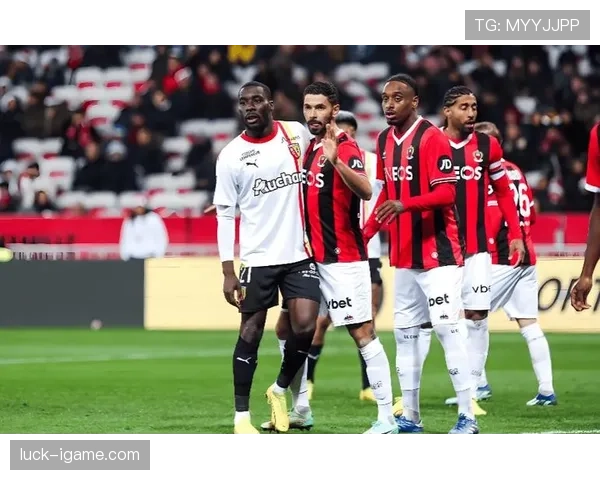 马赛球员闪耀赛场，团队表现亮眼引关注