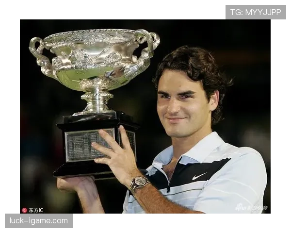 费德勒大满贯纪录再创传奇:20座冠军彰显网球史上不朽地位 费德勒大满贯纪录再创传奇:20座冠军彰显网球史上不朽地位