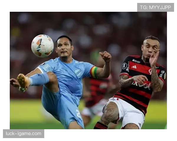 阿什拉夫·恩里克战术革新显成效,率队开启胜利新征程 阿什拉夫·恩里克战术革新显成效,率队开启胜利新征程