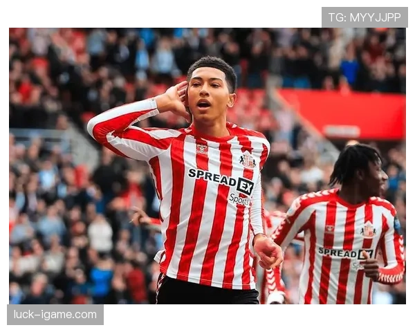 贝林厄姆深情回顾南门时代：青春岁月铸就成长之路，赛场表现闪耀如初